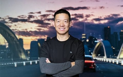 甘薇称将奔赴美国看贾跃亭：到时候帮大家要签名照