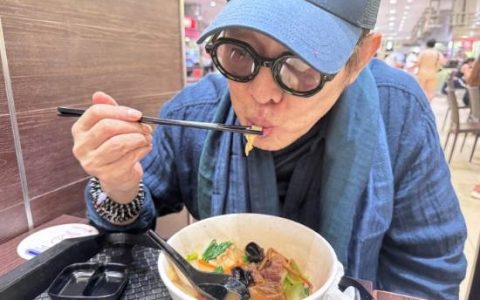 患甲亢！李连杰官宣出院 发文报平安：还是刀削面香