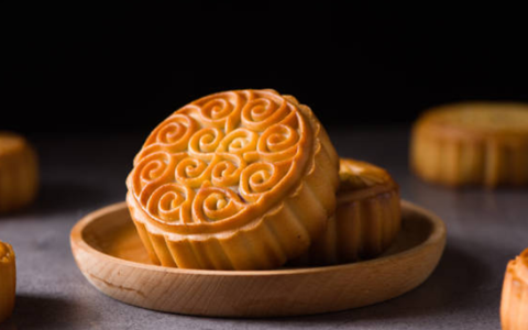 卖不完的月饼都去哪儿了 过期转为饲料收购1吨1500元