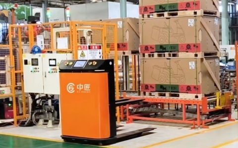 致敬时代荣耀者｜荣耀者盛典—百度爱采购2025岁末家年华即将启幕！