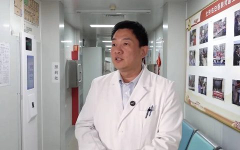 “拖三天才去医院，结果发展成肺炎”，医生提醒：出现这些症状别硬扛！