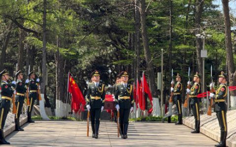 第十三批在韩中国人民志愿军烈士遗骸在沈阳安葬