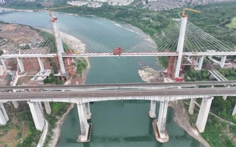 成渝中线高铁全部合龙：时速350公里 重庆到成都仅50分钟