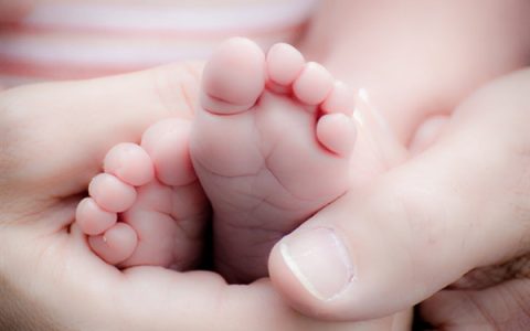 特朗普又出手阻止了：“在美出生即公民”或彻底终结