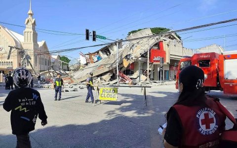 菲律宾南部地震已造成15人死亡
