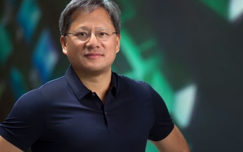 重现2000年互联网泡沫！亿万富豪回应黄仁勋：AI泡沫将破裂